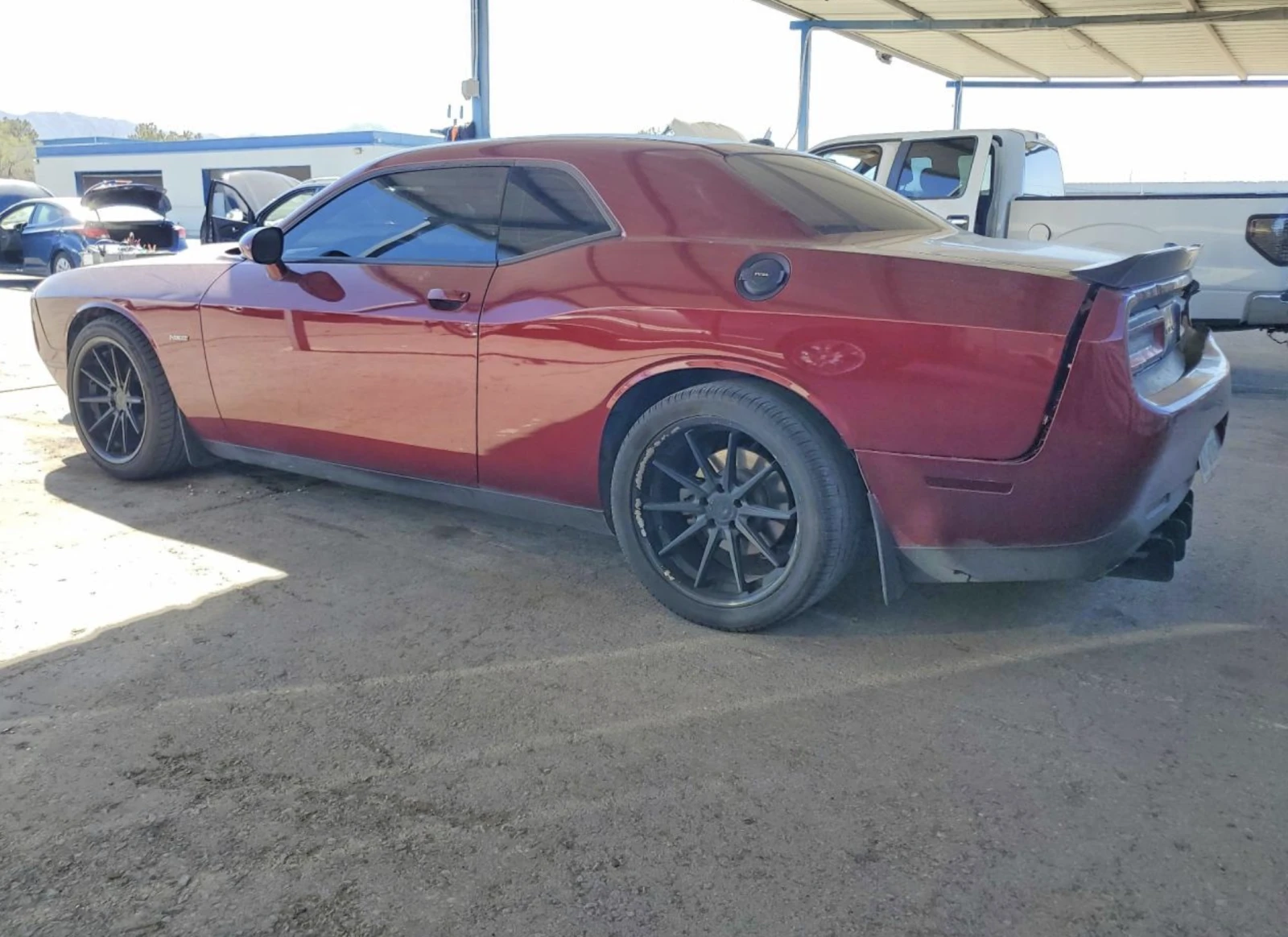 Dodge Challenger 5.7 HEMI* R/T | Дата на търг: 12.06.2026 | , снимка 2 - Автомобили и джипове - 54836122