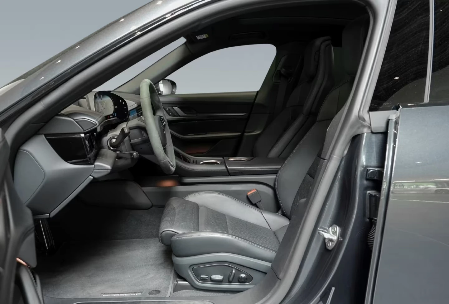 Porsche Taycan 4S / BOSE / PANO / 360 / MATRIX / SPORT CHRONO , снимка 9 - Автомобили и джипове - 55097263