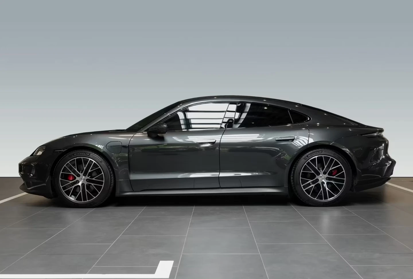 Porsche Taycan 4S / BOSE / PANO / 360 / MATRIX / SPORT CHRONO , снимка 3 - Автомобили и джипове - 55097263