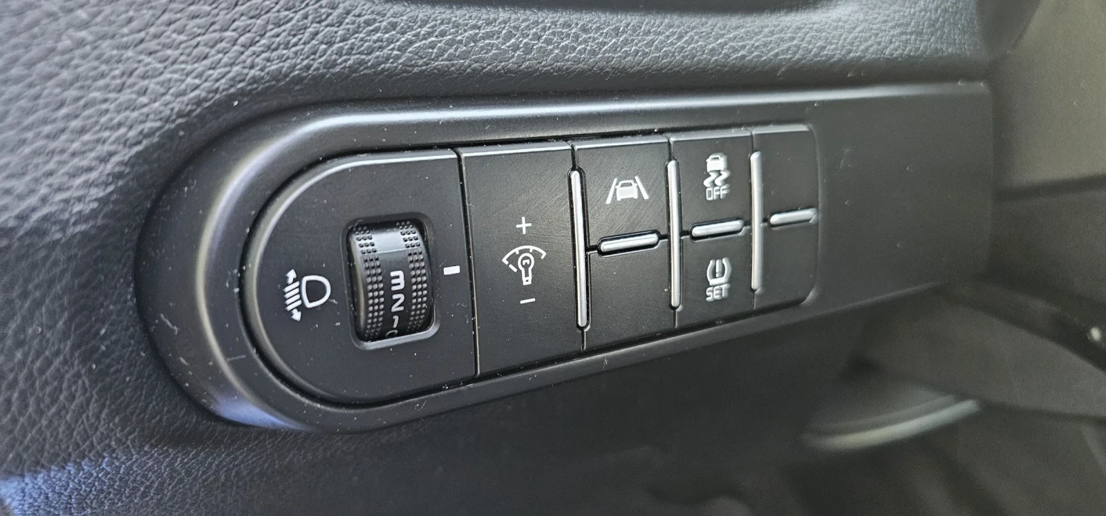 Kia Ceed 1.5Т -GDI LED CARPLAY  KAMERA , снимка 12 - Автомобили и джипове - 55246552
