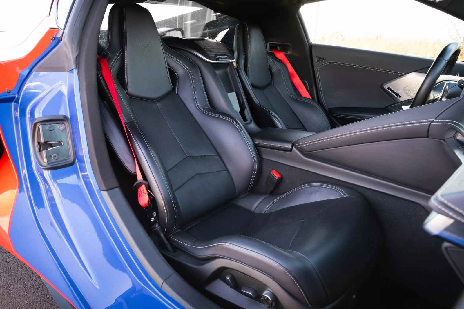 Chevrolet Corvette C8* Stingray* 2LT* Bose* HUD* PPF* Gloss Red* КАСК, снимка 13 - Автомобили и джипове - 55619522