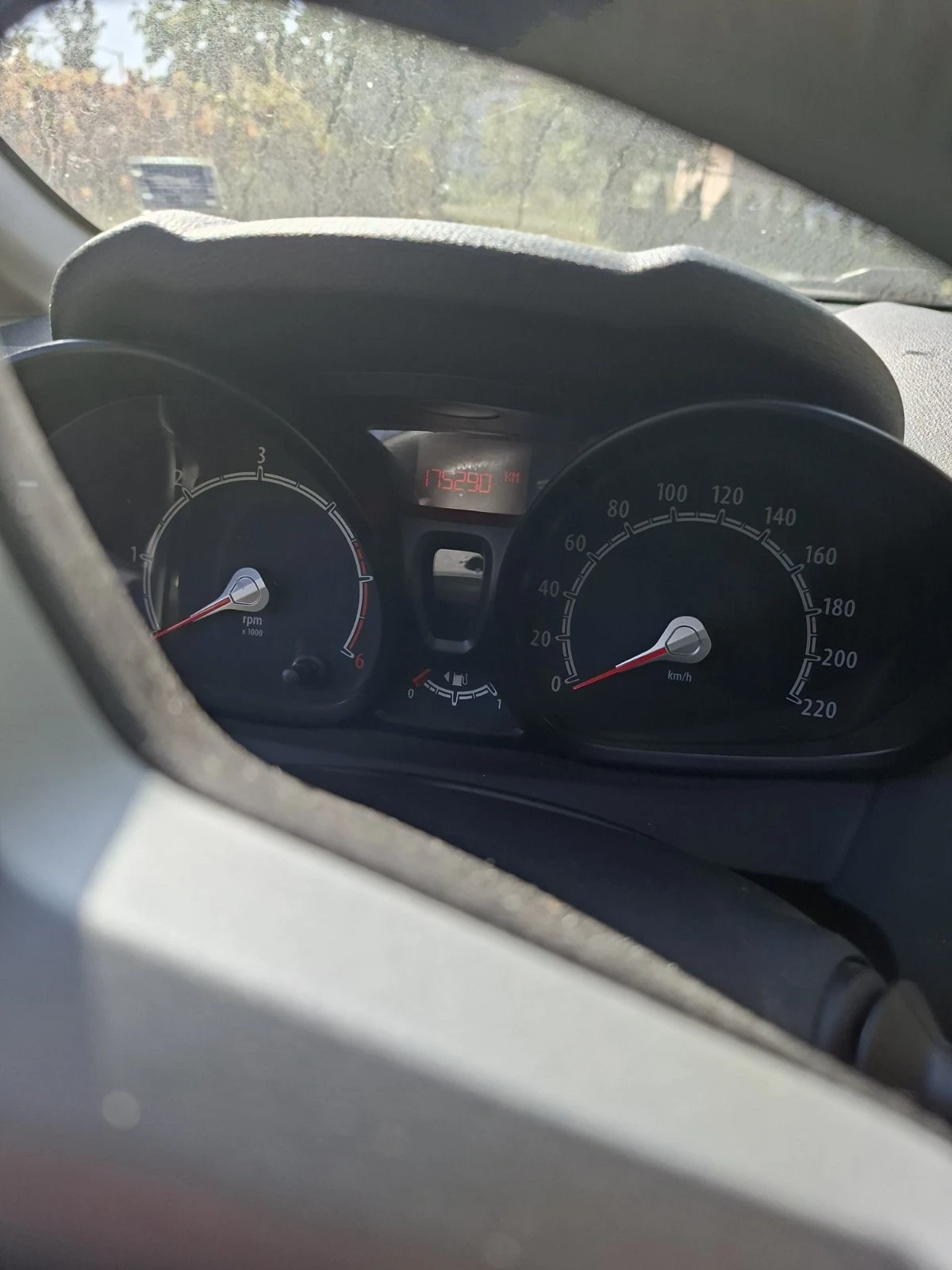 Ford Fiesta, снимка 3 - Автомобили и джипове - 56447542