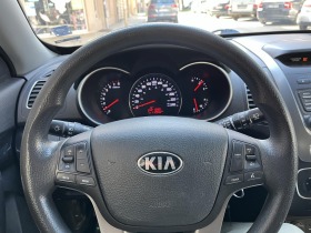 Kia Sorento, снимка 7 - Автомобили и джипове - 44978536