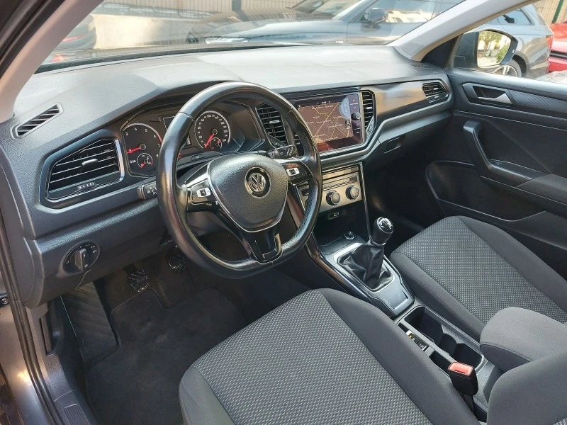 VW T-Roc 1.0 TSI - ПРОМОЦИЯ  , снимка 9 - Автомобили и джипове - 43143998