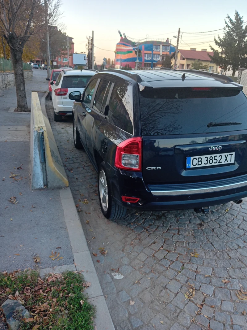 Jeep Compass, снимка 2 - Автомобили и джипове - 47750577