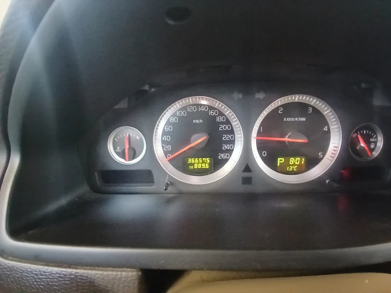 Volvo Xc90, снимка 9 - Автомобили и джипове - 52286581