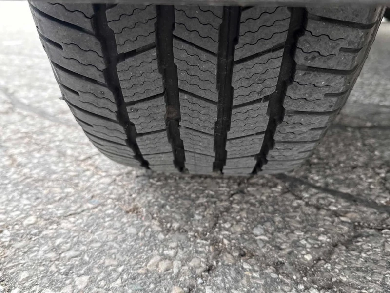 Lexus GX 460 * 4WD 4dr * CARFAX * БЕЗ ПЪРВОНАЧАЛНА ВНОСКА, снимка 11 - Автомобили и джипове - 52828700