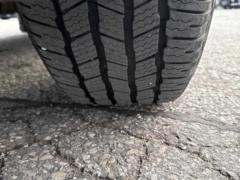 Lexus GX 460 * 4WD 4dr * CARFAX * БЕЗ ПЪРВОНАЧАЛНА ВНОСКА, снимка 12 - Автомобили и джипове - 52828700