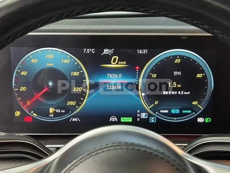 Mercedes-Benz GLE 450 AMG 360* ОБДУХВАНЕ* ДИСТРОНИК* ВКЛЮЧЕН ТЕХНОТЕСТ И ПРЕ, снимка 7 - Автомобили и джипове - 54193988