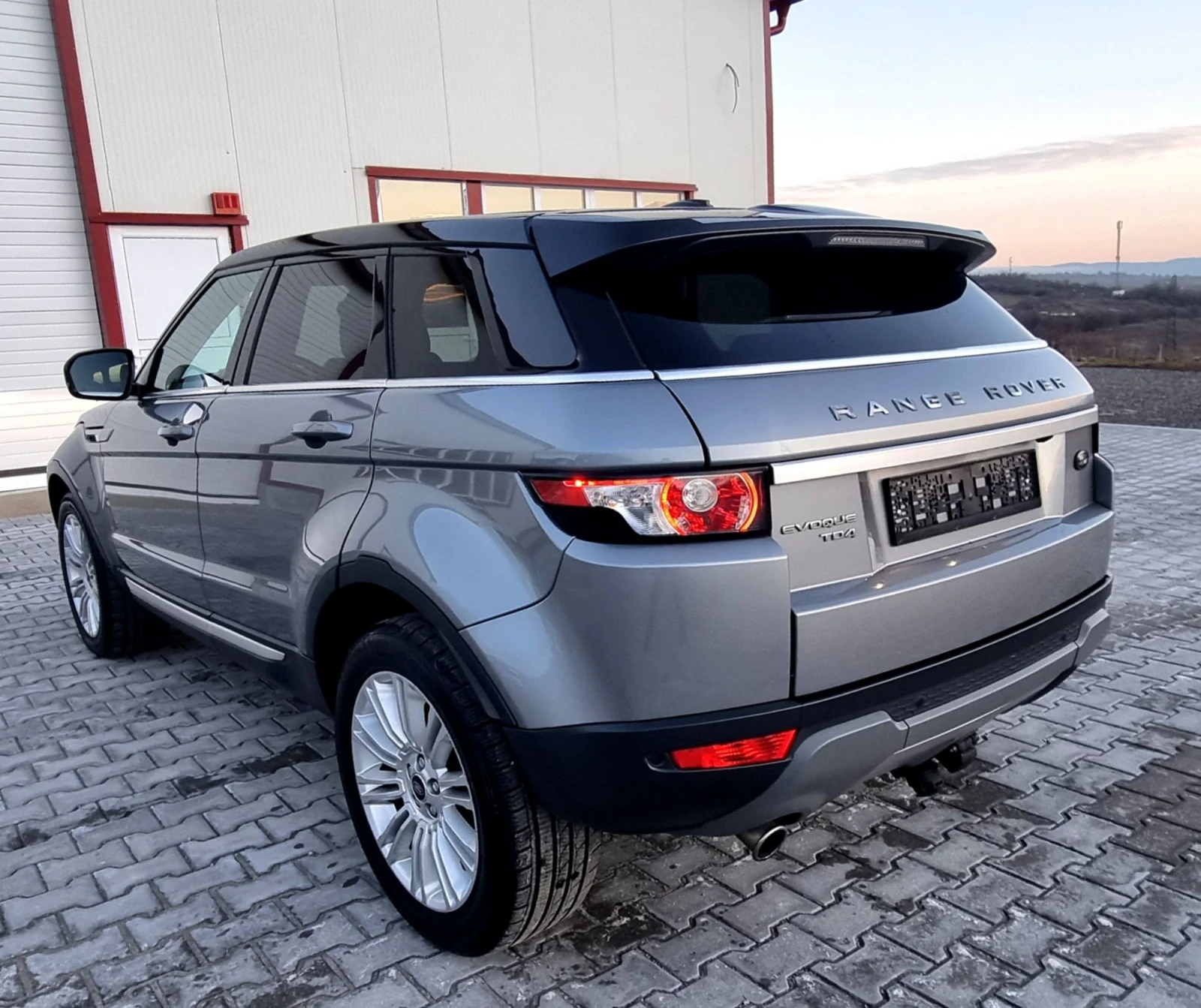 Land Rover Range Rover Evoque 2.2d 150k.c. - изображение 4