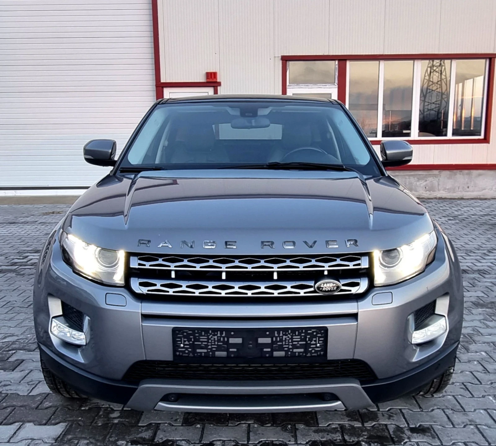 Land Rover Range Rover Evoque 2.2d 150k.c. - изображение 2