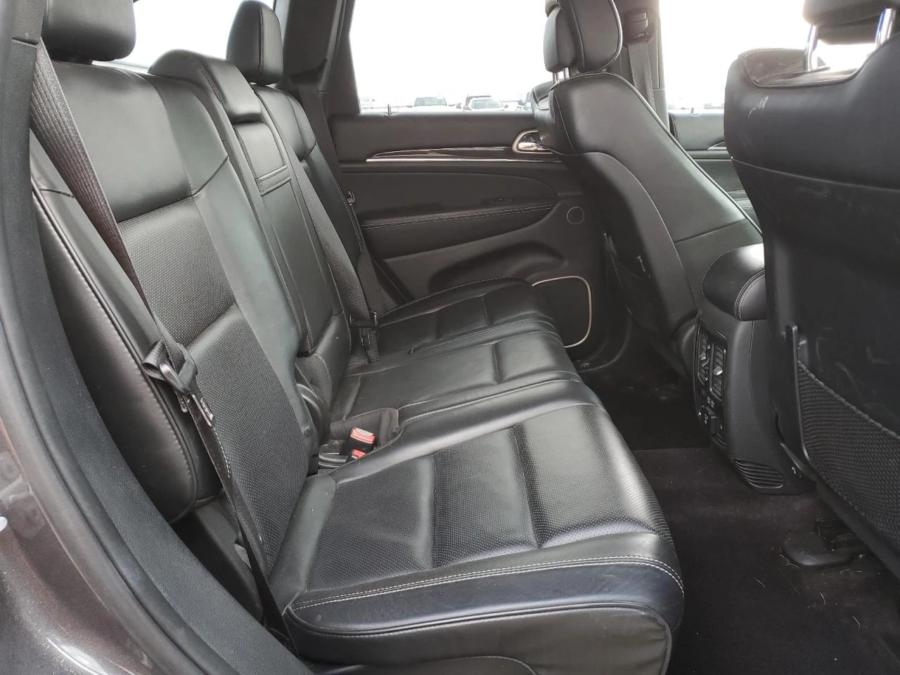 Jeep Grand cherokee OVERLAND Обдух* Harman/Kardon* Дистроник*  - изображение 10