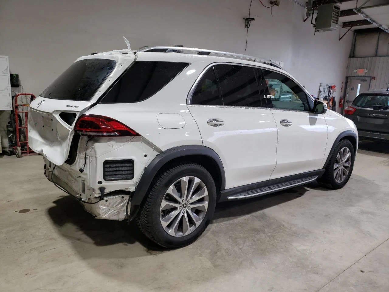 Mercedes-Benz GLE 350 4MATIC/DIGITAL/ПОДГРЕВИ/ПАНО - изображение 6
