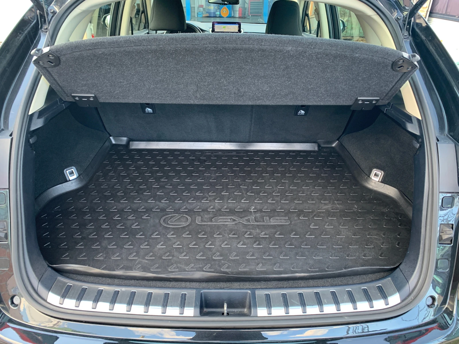 Lexus NX 300h-AWD Пълна ГАРАНЦИЯ | Mobile.bg — изображение 14