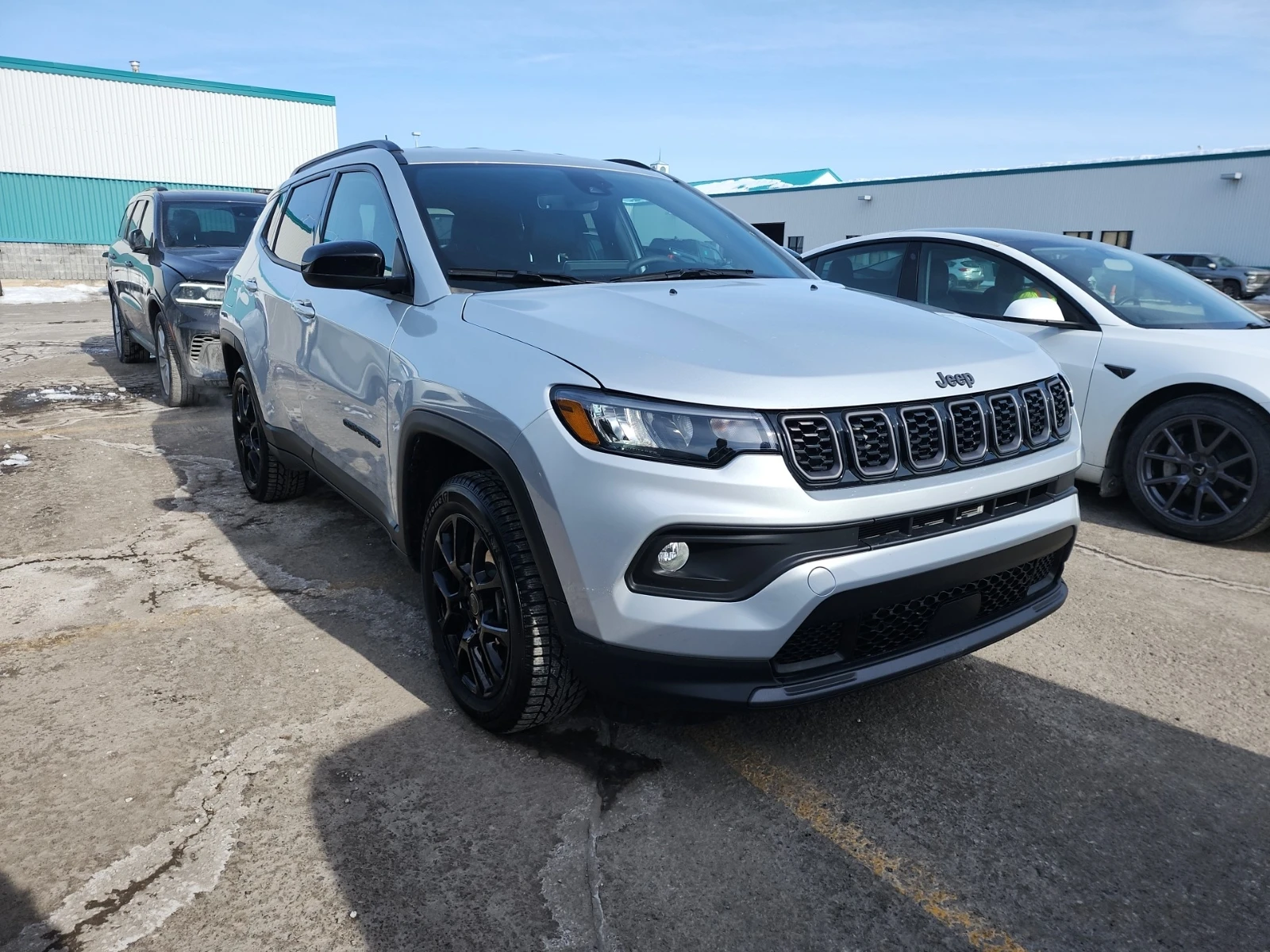 Jeep Compass 2L 4cyl 4WD - изображение 10