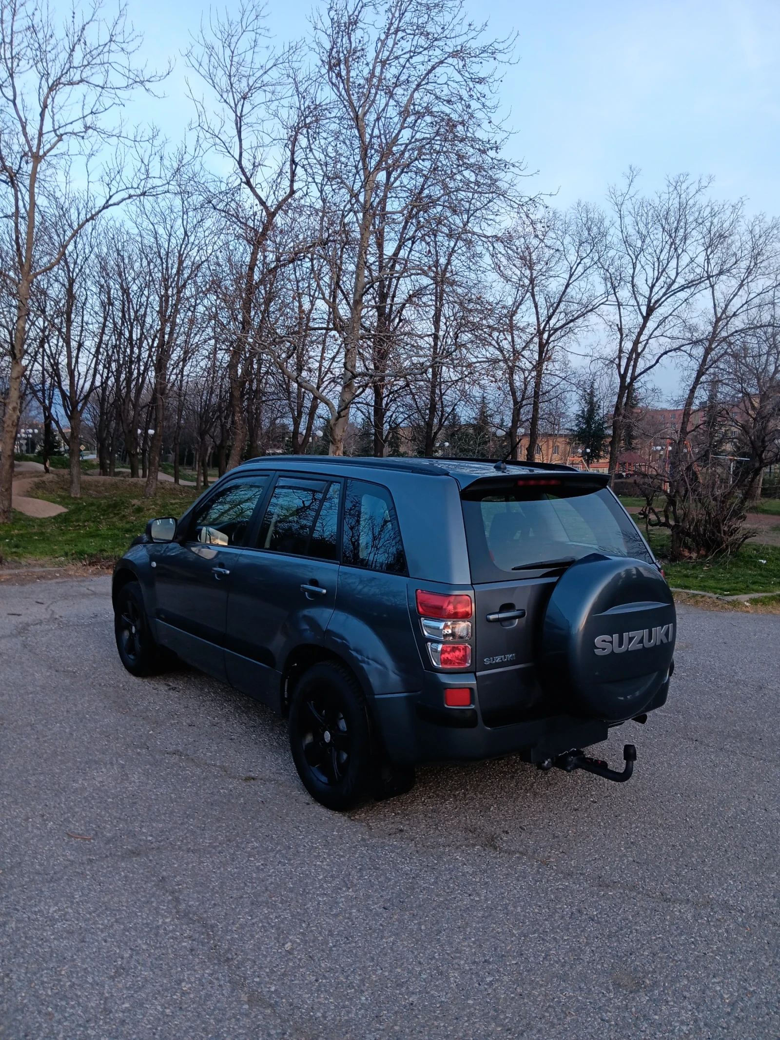 Suzuki Grand vitara 2.0 БЕНЗИН 140к.с.-4x4-БЪРЗИ-БАВНИ-БЛОКАЖ-ТЕГЛИЧ !, снимка 6 - Автомобили и джипове - 53697977