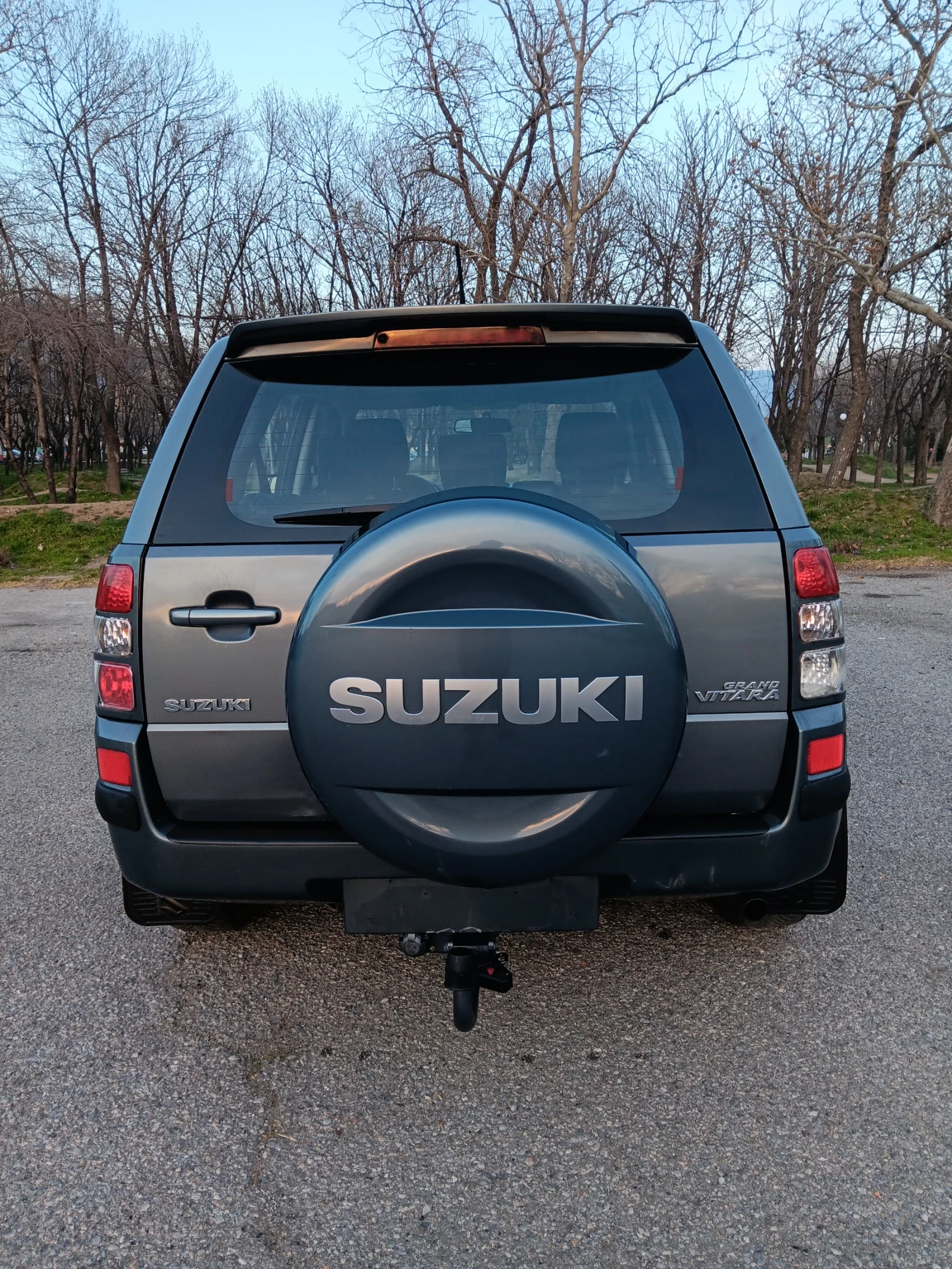 Suzuki Grand vitara 2.0 БЕНЗИН 140к.с.-4x4-БЪРЗИ-БАВНИ-БЛОКАЖ-ТЕГЛИЧ !, снимка 4 - Автомобили и джипове - 53697977