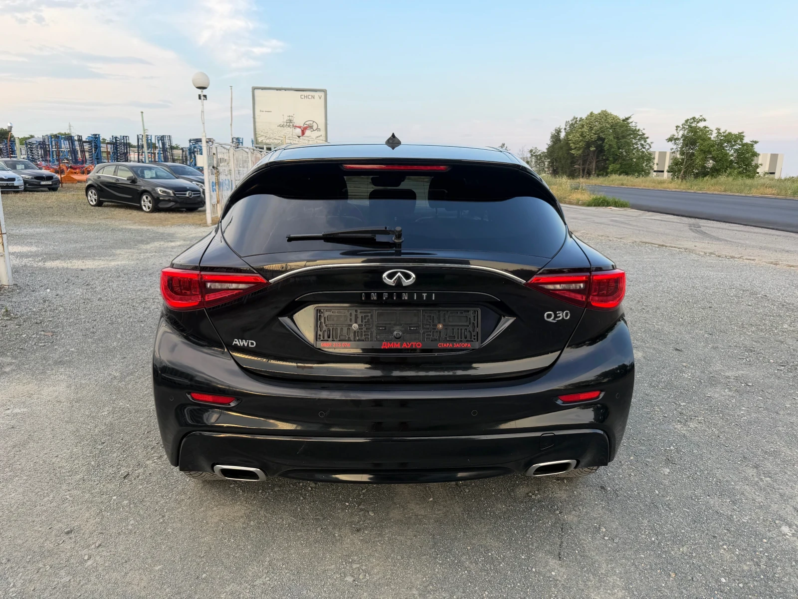 Infiniti Q30 PREMIUM / 2.2 - 170 / AWD / 360 КАМЕРА / ЕВРО6, снимка 5 - Автомобили и джипове - 54804509