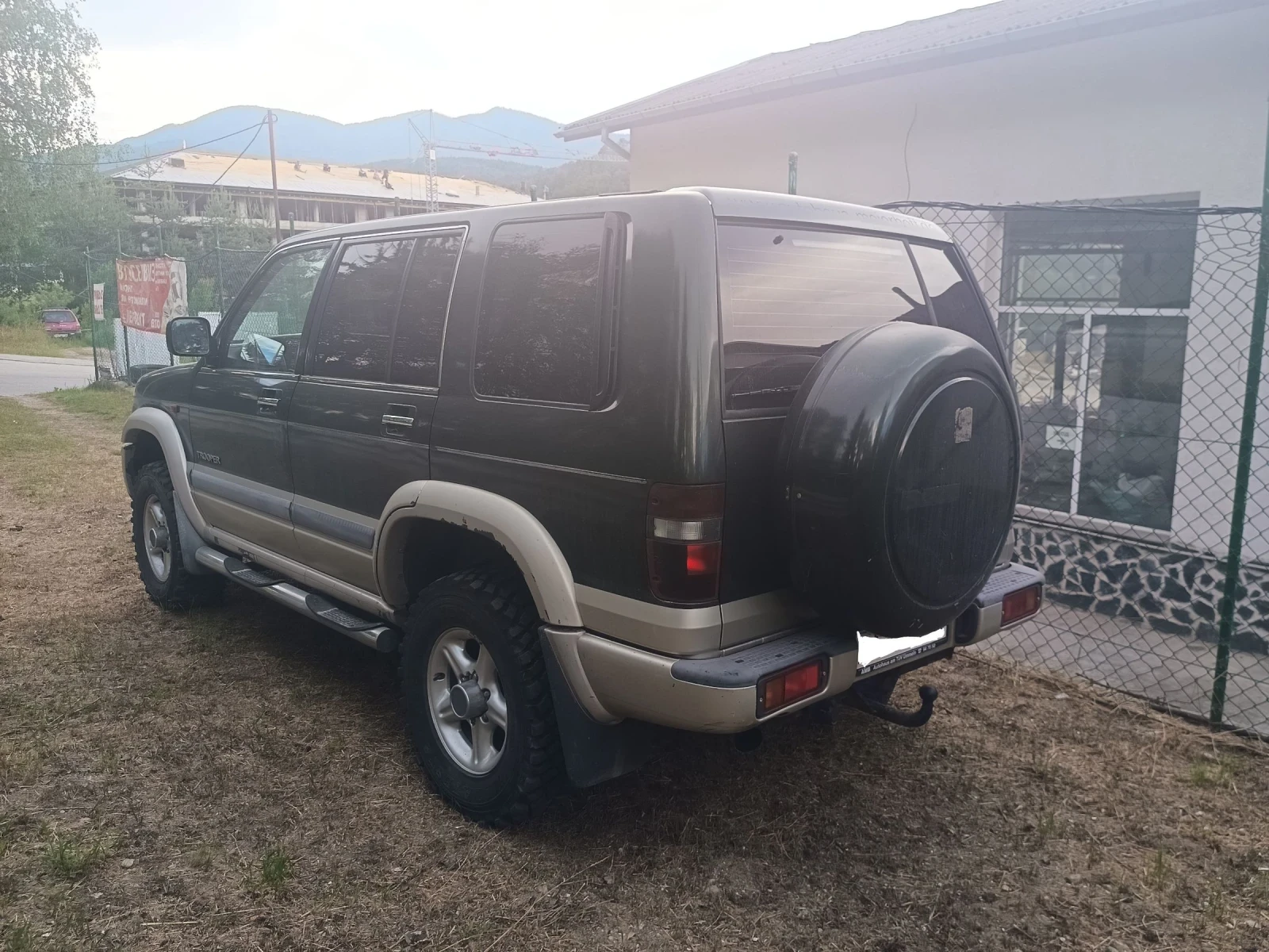 Isuzu Trooper, снимка 3 - Автомобили и джипове - 54868294