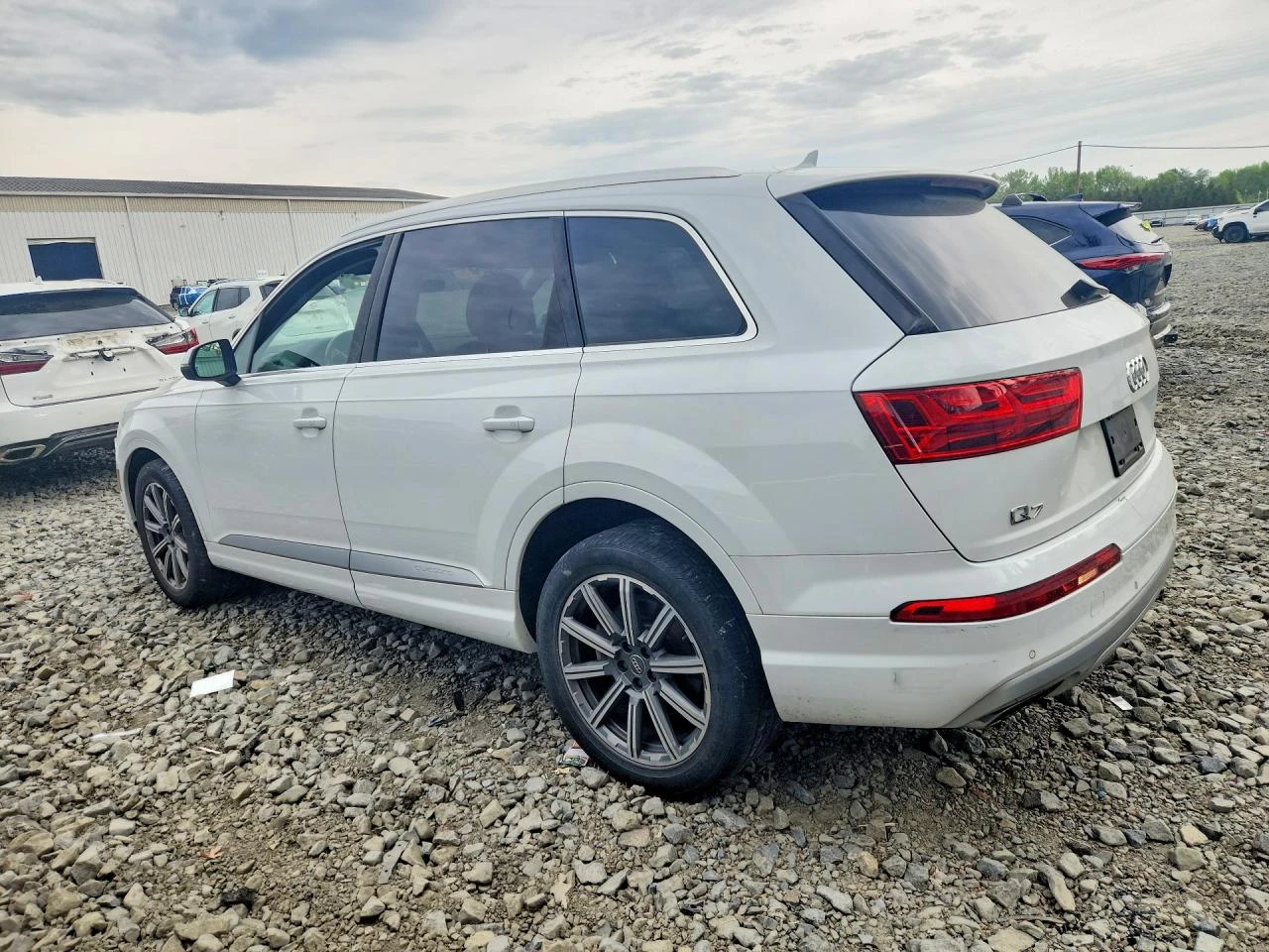 Audi Q7 PRESTIGE !УНИКАТ! #ПЪЛНО ОБОРУДВАНЕ# !ПАНОРАМА, снимка 2 - Автомобили и джипове - 55005118