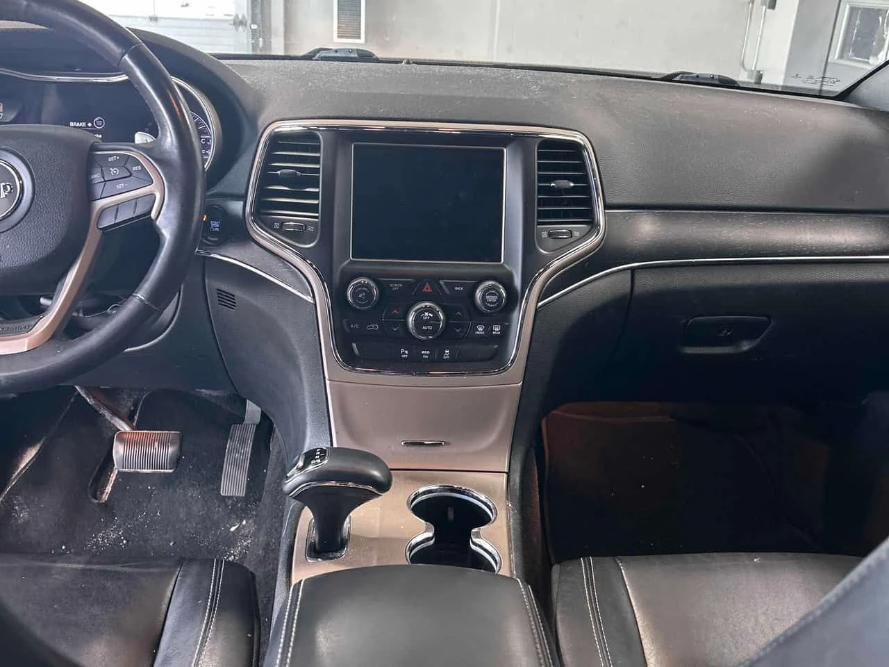 Jeep Grand cherokee * Limited * CARFAX * ОПЦИЯ ЗА ФИНАНСИРАНЕ , снимка 9 - Автомобили и джипове - 55436257