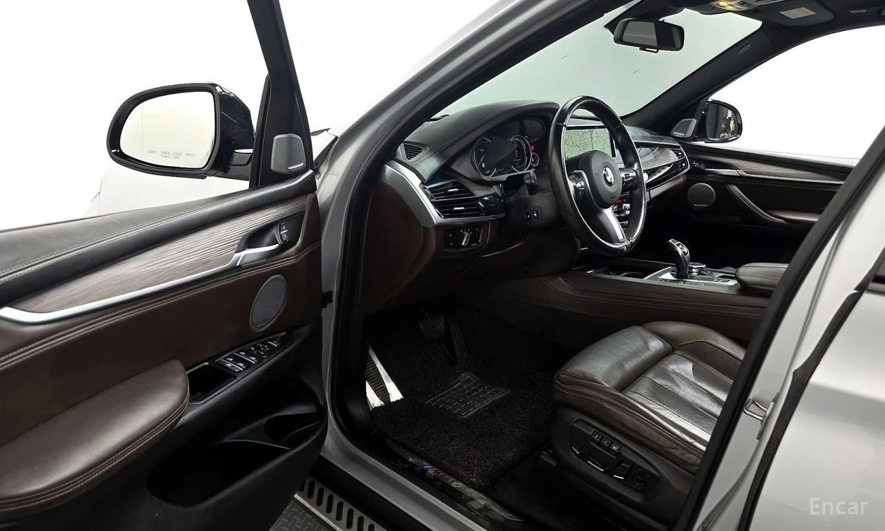 BMW X5 M50D* BANG* OLUFSEN* ДИГ* ТАБЛО* ОБДУХ* ХЕДЪП* ДИ, снимка 5 - Автомобили и джипове - 55577250