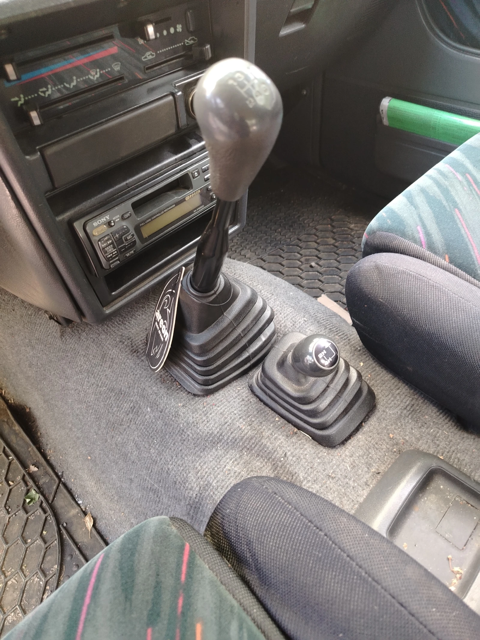 Daihatsu Feroza, снимка 12 - Автомобили и джипове - 55991938