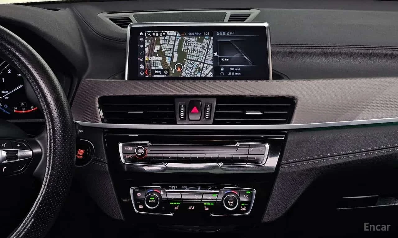 BMW X2 xDrive20i M-PACK| HUD| PANO| ПОДГРЕВИ| 2 КЛЮЧА, снимка 15 - Автомобили и джипове - 56169010