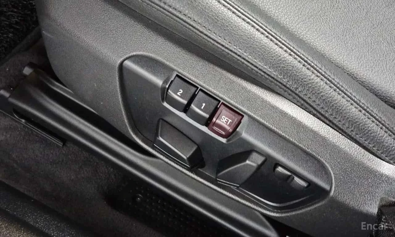 BMW X2 xDrive20i M-PACK| HUD| PANO| ПОДГРЕВИ| 2 КЛЮЧА, снимка 17 - Автомобили и джипове - 56169010