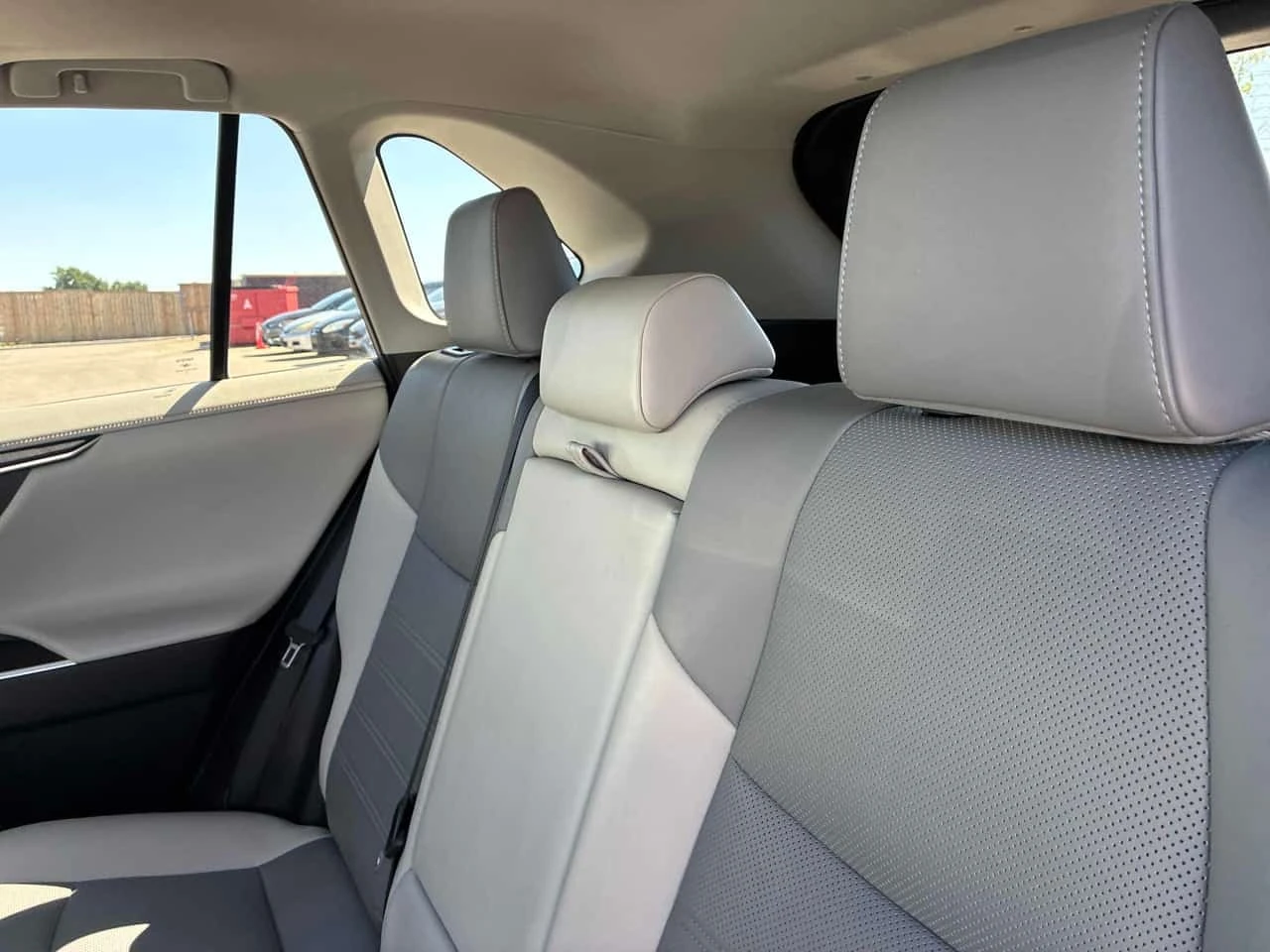Toyota Rav4 * LIMITED * CARFAX * ФИНАНСИРАНЕ/КЛИП, снимка 11 - Автомобили и джипове - 56185946