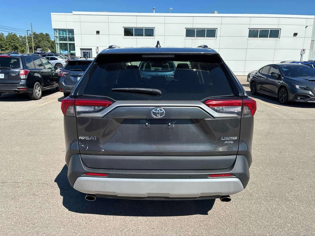 Toyota Rav4 * LIMITED * CARFAX * ФИНАНСИРАНЕ/КЛИП, снимка 4 - Автомобили и джипове - 56185946