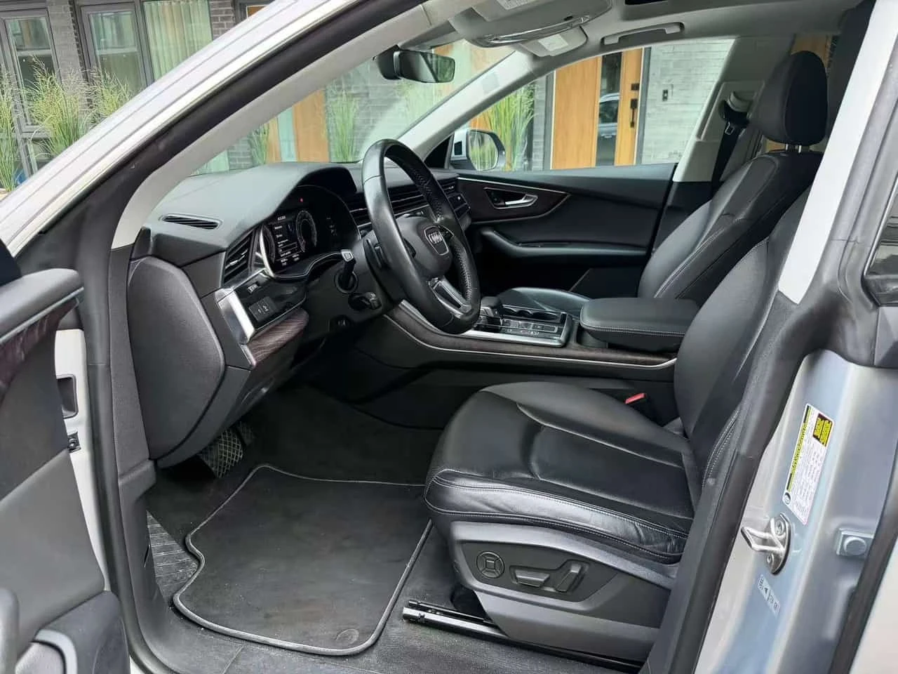Audi Q8 QUATTRO * BANG&OLUFSEN* ���������* 360 ������*    | Mobile.bg � ����������� 10