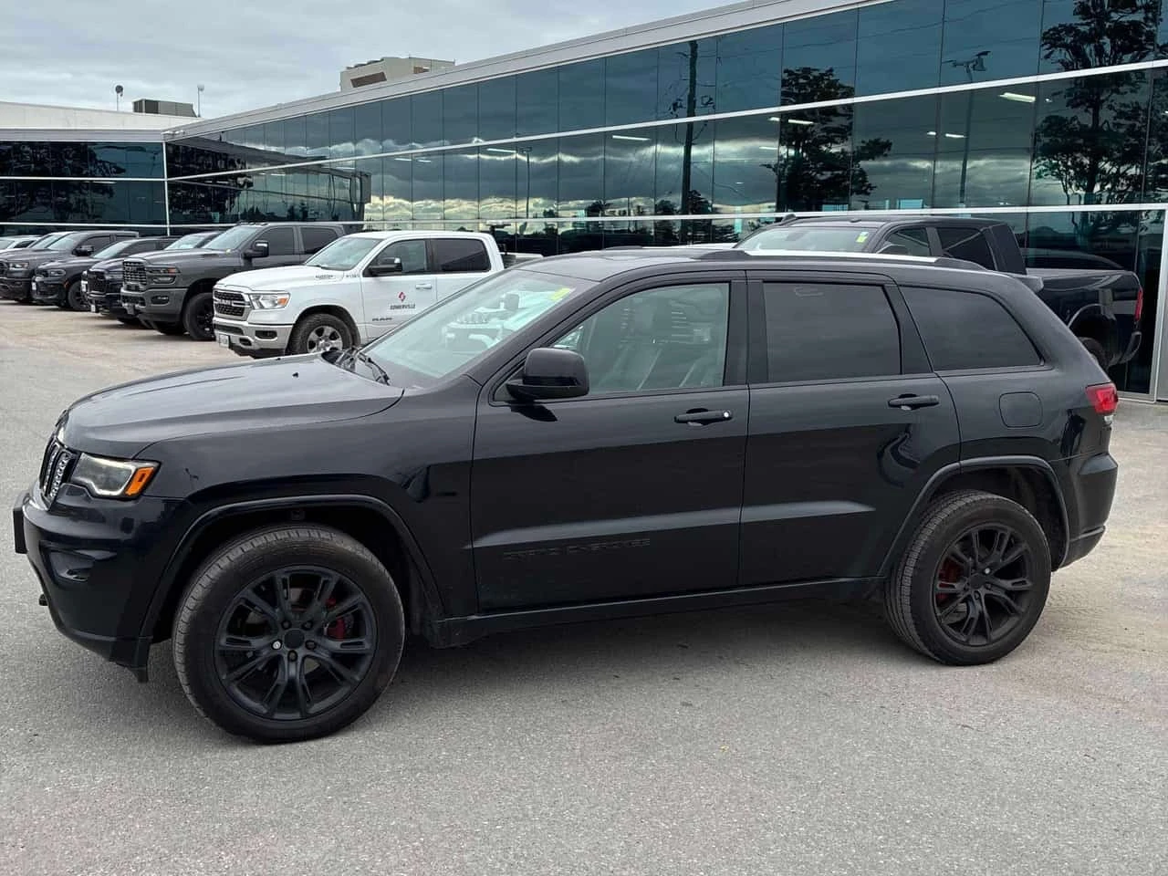 Jeep Grand cherokee * Altitude * CARFAX * ����� �� ����������� | Mobile.bg � ����������� 2