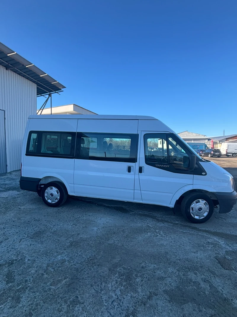 Ford Transit 2.2 Klima, снимка 9 - Бусове и автобуси - 48345595