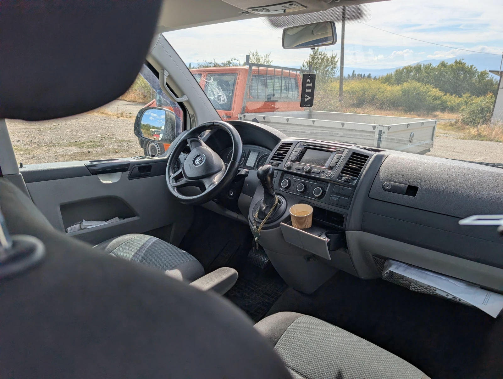 VW T5 Пътнически 4+ 1, снимка 9 - Бусове и автобуси - 56288377