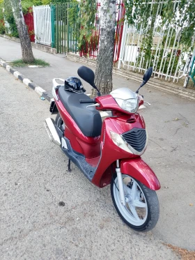 Обява за продажба на Honda Sh Sh 125i ~2 100 лв. - изображение 2