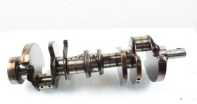 Колянов вал за Mercedes OM273 - 500 550, снимка 1