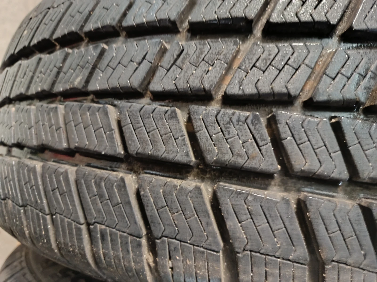 ���� 205/65R16 | Mobile.bg � ����������� 2