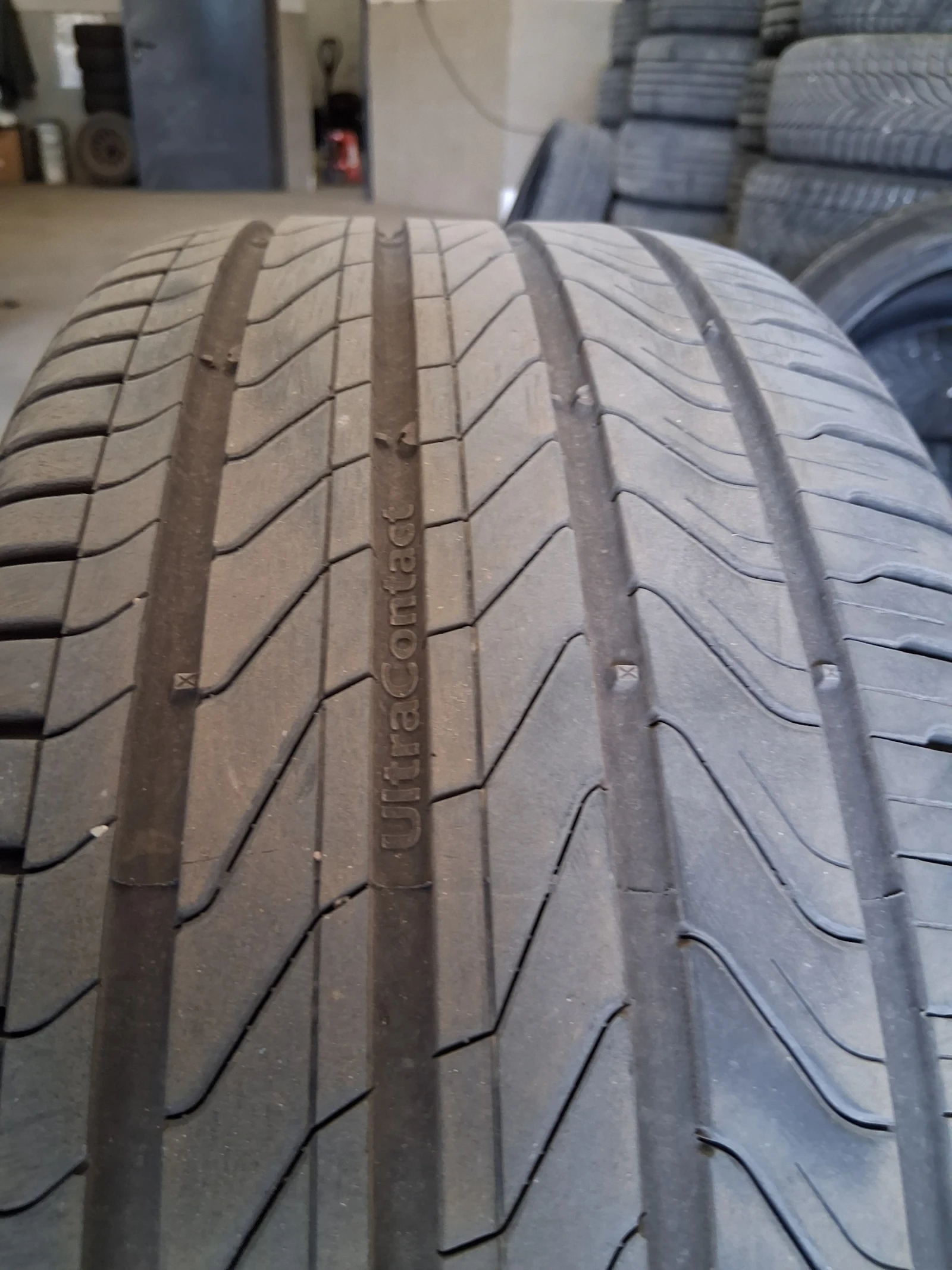 Гуми Летни 225/50R18, снимка 6 - Гуми и джанти - 55257139