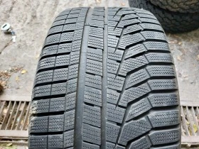 Гуми Зимни 275/40R19, снимка 3 - Гуми и джанти - 39109123