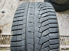 Гуми Зимни 275/40R19, снимка 1 - Гуми и джанти - 39109123