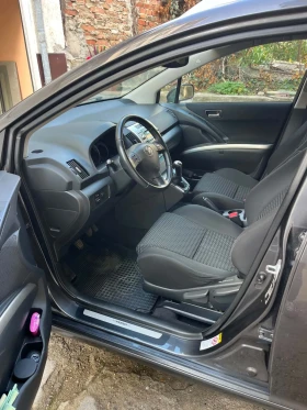 Toyota Corolla verso, снимка 2