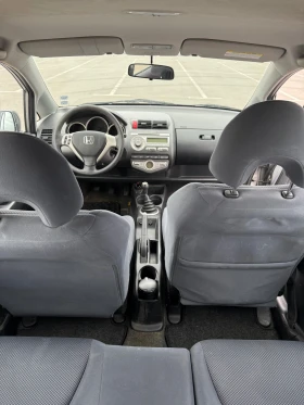 Обява за продажба на Honda Jazz 1.2 ~3 699 лв. - изображение 8 | Auto.bg Обява за продажба на Honda Jazz 1.2 ~3 699 лв. - изображение 8