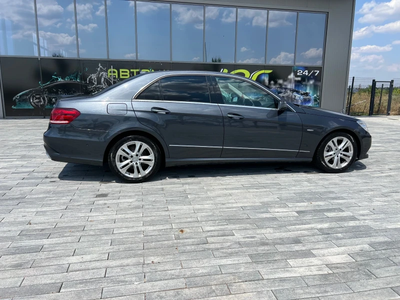 Mercedes-Benz E 220, снимка 5 - Автомобили и джипове - 47202939