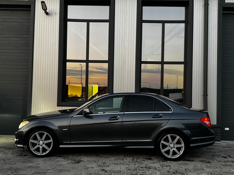 Mercedes-Benz C 320 AMG - Pack, AVANTGARDE, 7g - tronic, снимка 4 - Автомобили и джипове - 48146588