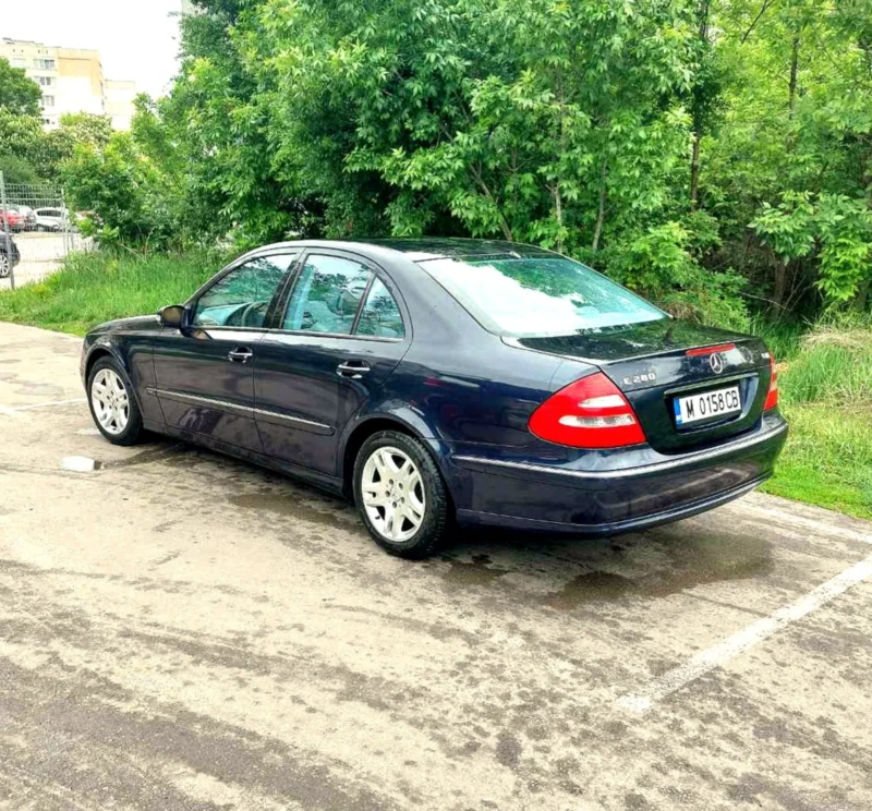 Mercedes-Benz E 280, снимка 3 - Автомобили и джипове - 49421049