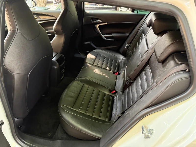 Opel Insignia 1.6XHT Cosmo - Facelift - АВТОМАТИК!, снимка 10 - Автомобили и джипове - 50936301