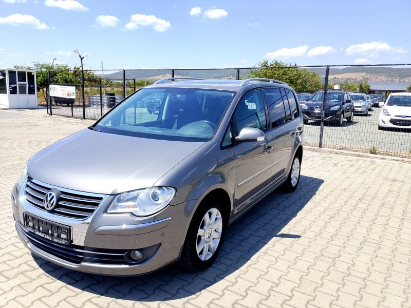 VW Touran 2.0 TDI avtomat, снимка 2 - Автомобили и джипове - 51228694