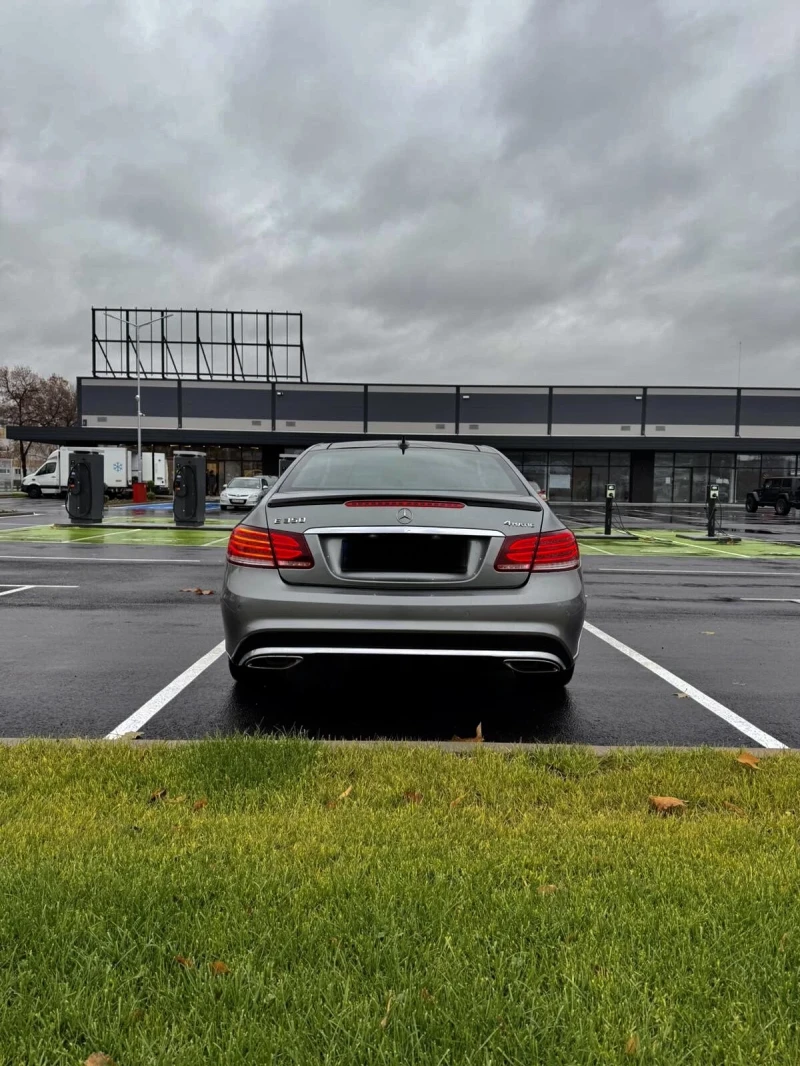 Mercedes-Benz E 350 MERCEDES BENZ E350 AMG, снимка 3 - Автомобили и джипове - 52272029