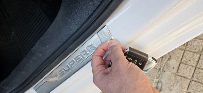 Skoda Superb, снимка 12 - Автомобили и джипове - 52432544